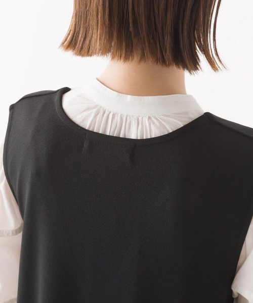 OMNES（オムネス）の「梨地Vネックフレアジャンスカ（ジャンパースカート・レディース・グリーン/モカ/ブラック・FREE）」の8枚目の写真