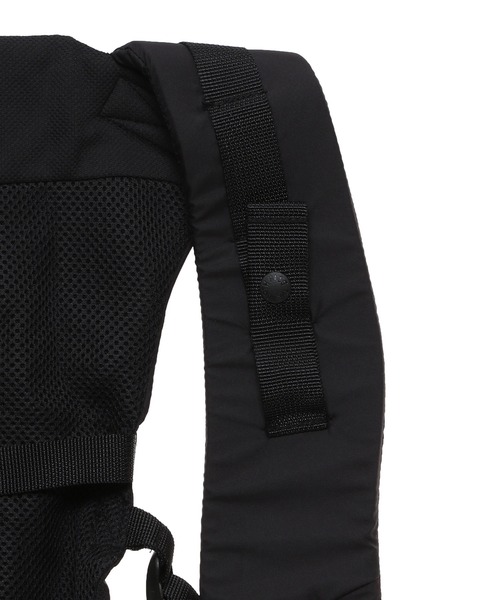 THE NORTH FACE(ザノースフェイス)の「THE NORTH FACE Baby Compact Carrier NMB82300(抱っこ紐/ベルトカバー/スリング・レディース・ブラック・FREE)」の9枚目の写真
