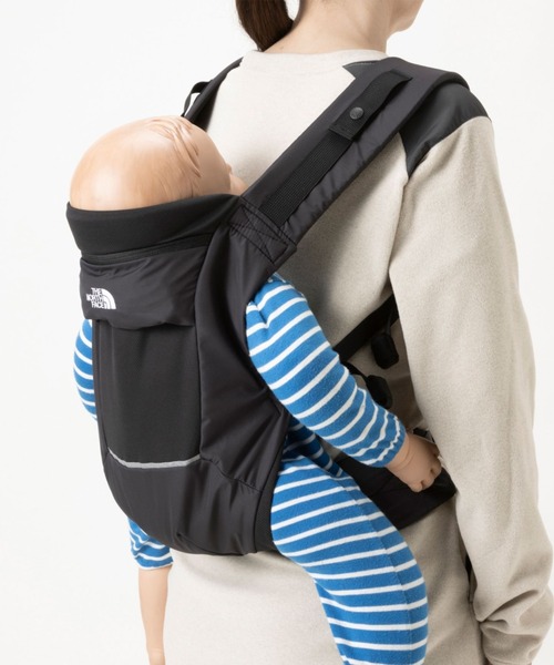THE NORTH FACE(ザノースフェイス)の「THE NORTH FACE Baby Compact Carrier NMB82300(抱っこ紐/ベルトカバー/スリング・レディース・ブラック・FREE)」の2枚目の写真