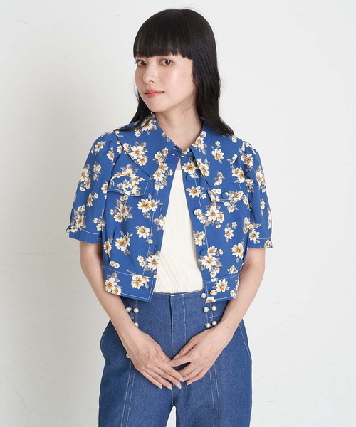 A de a.v.v（アードアー・ヴェ・ヴェ）の「パフスリーブ胸ポケットブラウス（シャツ/ブラウス・レディース・アイボリー/ブルー/ブラック・36/38）」の4枚目の写真