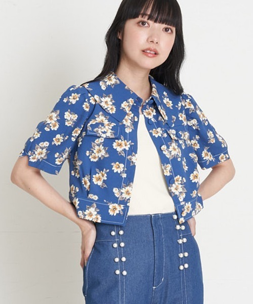 A de a.v.v（アードアー・ヴェ・ヴェ）の「パフスリーブ胸ポケットブラウス（シャツ/ブラウス・レディース・アイボリー/ブルー/ブラック・36/38）」の3枚目の写真