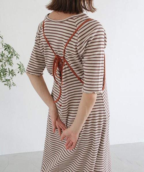 Crisp(クリスプ)の「ボーダーバイカラーキャミワンピース(ワンピース・レディース・ブラウン/グリーン/ネイビー・FREE)」の16枚目の写真