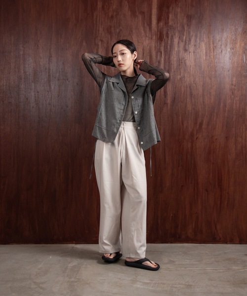 lawgy(ラウジー)の「no sleeve blend shirt vest / ノースリーブブレンドシャツベスト(ベスト・レディース・ベージュ/グレー・FREE)」の11枚目の写真