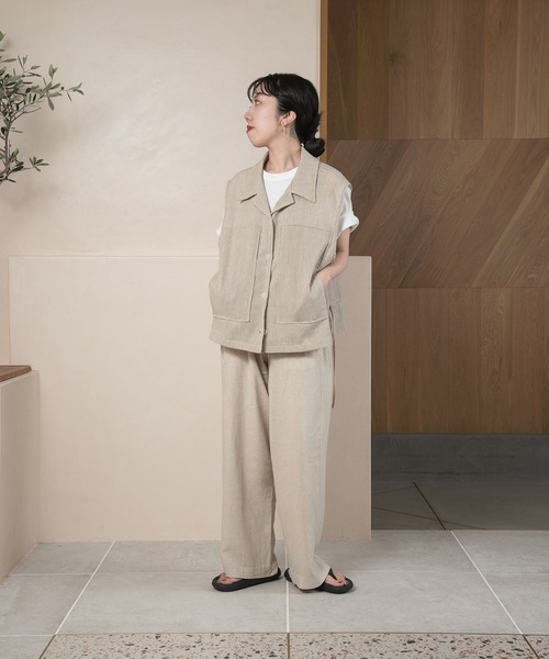 lawgy(ラウジー)の「no sleeve blend shirt vest / ノースリーブブレンドシャツベスト(ベスト・レディース・ベージュ/グレー・FREE)」の14枚目の写真