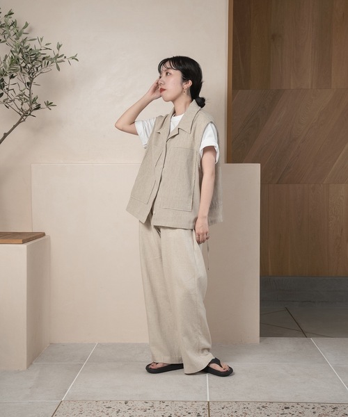 lawgy(ラウジー)の「no sleeve blend shirt vest / ノースリーブブレンドシャツベスト(ベスト・レディース・ベージュ/グレー・FREE)」の15枚目の写真