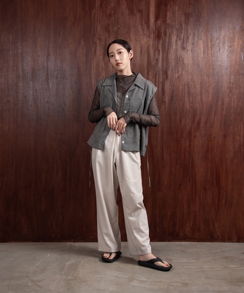 lawgy(ラウジー)の「no sleeve blend shirt vest / ノースリーブブレンドシャツベスト(ベスト・レディース・ベージュ/グレー・FREE)」の12枚目の写真