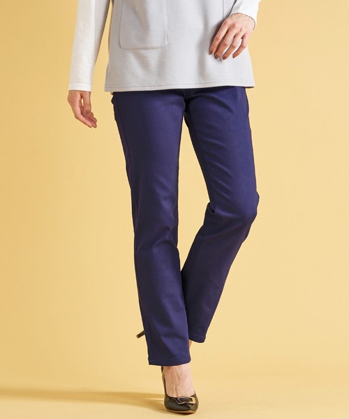 BELLUNA PLUS（ベルーナ）の「静電防止蓄熱綿サテンカラーパンツ股下７４cm（その他パンツ・レディース・グリーン/マスタード/モカ/サンドベージュ/オフホワイト/パープル系その他/ブラック/レッド系その他/キャメル/モスグリーン/パープル/イエロー系その他・X-LARGE/MEDIUM/SMALL/LARGE）」の7枚目の写真