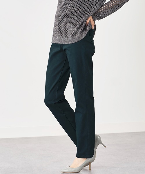 BELLUNA PLUS（ベルーナ）の「静電防止蓄熱綿サテンカラーパンツ股下７４cm（その他パンツ・レディース・グリーン/マスタード/モカ/サンドベージュ/オフホワイト/パープル系その他/ブラック/レッド系その他/キャメル/モスグリーン/パープル/イエロー系その他・X-LARGE/MEDIUM/SMALL/LARGE）」の18枚目の写真