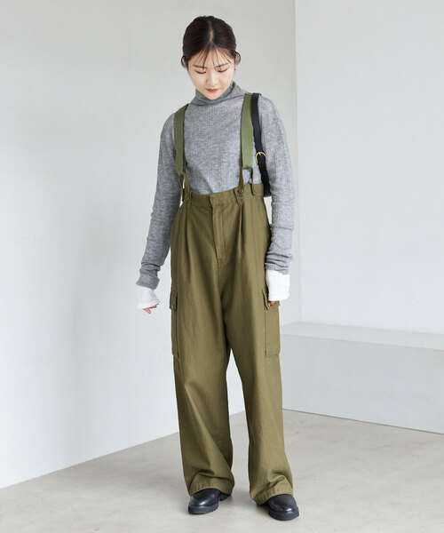 SLOBE IENA(スローブイエナ)の「サスペンダーカーゴ(サロペット/オーバーオール・レディース・カーキ/アイボリー・38/36)」の15枚目の写真