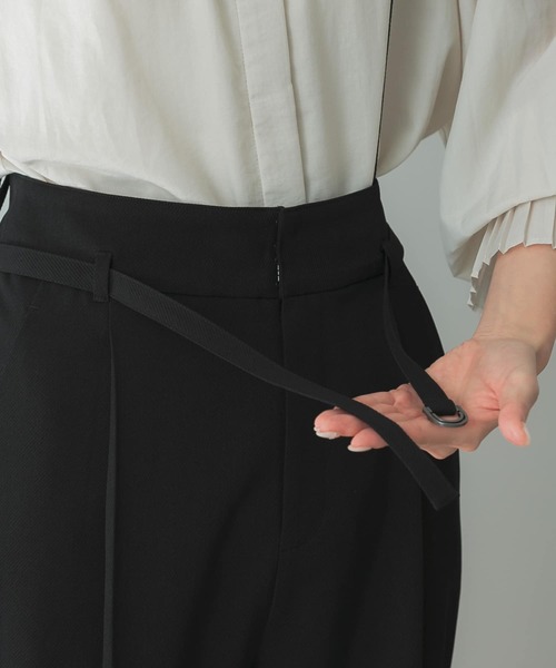 URBAN RESEARCH ROSSO WOMEN(アーバンリサーチ ロッソ)の「マルチWAYセミワイドパンツ(その他パンツ・レディース・ブルー系その他/ブラック/アイボリー・36/38)」の6枚目の写真