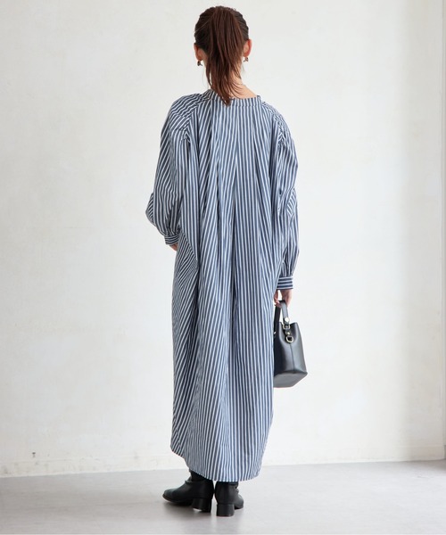 Chez toi（シェトワ）の「ボリュームスリーブロングワンピース（ワンピース・レディース・ネイビー/ブラック/レッド・FREE）」の10枚目の写真