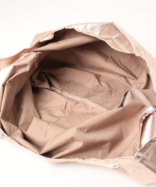 DouDou(ドゥドゥ)の「【BAGGU/バグゥ】23AWメタリック BABY BAGGU(エコバッグ/サブバッグ・レディース・ピンク・FREE)」の4枚目の写真