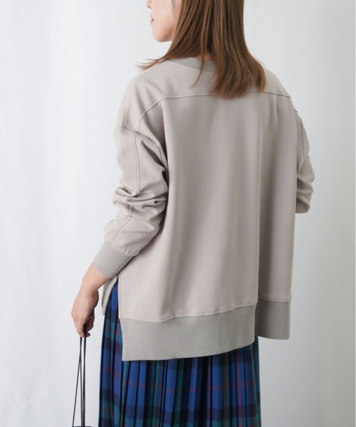 LUCA/LADY LUCK LUCA（ルカ/レディラックルカ）の「LC/LLL ストレッチ裏毛オーバーワイドリブスウェット / サイドスリットリブ切替ロンT（スウェット・レディース・グリーン/イエロー/ライトグレー/ブラック・FREE）」の6枚目の写真