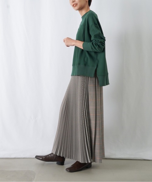 LUCA/LADY LUCK LUCA（ルカ/レディラックルカ）の「LC/LLL ストレッチ裏毛オーバーワイドリブスウェット / サイドスリットリブ切替ロンT（スウェット・レディース・グリーン/イエロー/ライトグレー/ブラック・FREE）」の18枚目の写真