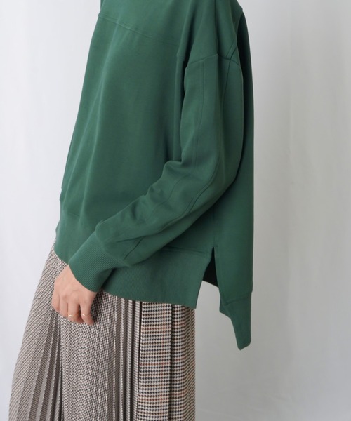 LUCA/LADY LUCK LUCA（ルカ/レディラックルカ）の「LC/LLL ストレッチ裏毛オーバーワイドリブスウェット / サイドスリットリブ切替ロンT（スウェット・レディース・グリーン/イエロー/ライトグレー/ブラック・FREE）」の20枚目の写真