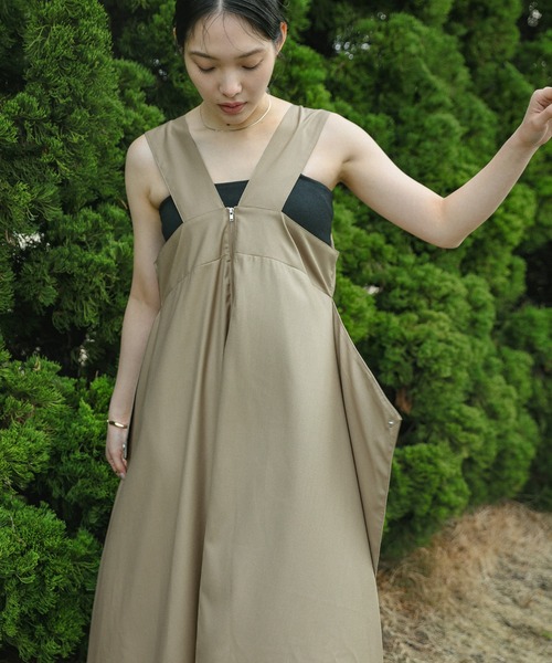 select MOCA(セレクトモカ)の「フロントファスナー2WAYジャンスカ(ジャンパースカート・レディース・グレイッシュベージュ/ブラック・LARGE/MEDIUM)」の17枚目の写真