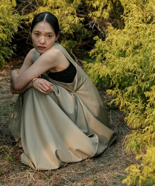 select MOCA(セレクトモカ)の「フロントファスナー2WAYジャンスカ(ジャンパースカート・レディース・グレイッシュベージュ/ブラック・LARGE/MEDIUM)」の13枚目の写真