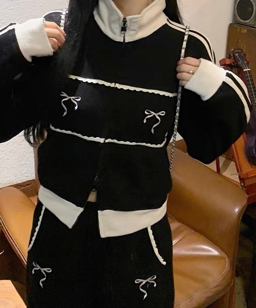 .KOM(ドットコム)の「『.KOM/ドットケーオーエム』リボンスポーツジャージ【Y】【CN】(ジャージ・レディース・ブラック・FREE/M)」の1枚目の写真