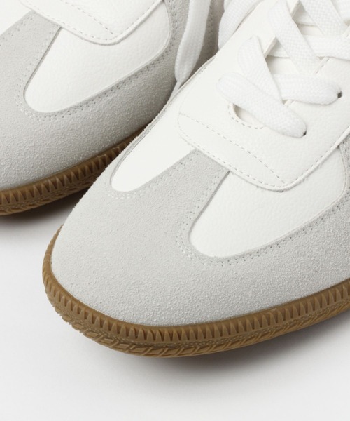 BAYFLOW（ベイフロー）の「ジャーマントレーナー(MEN)（スニーカー・メンズ・ブラック/ホワイト・SMALL/MEDIUM）」の10枚目の写真