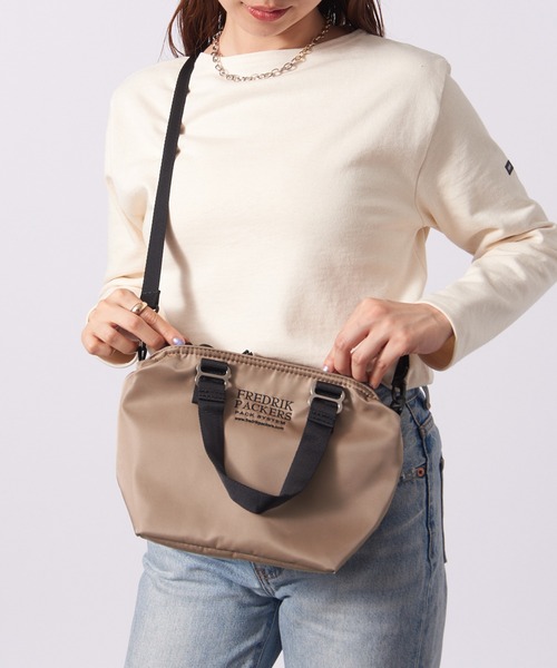 FREDRIK PACKERS(フレドリックパッカーズ)の「【FREDRIK PACKERS】STAIN FAM TOTE(ショルダーバッグ・メンズ・ブラック/カーキ/シルバー・FREE)」の7枚目の写真