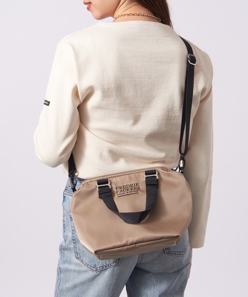 FREDRIK PACKERS(フレドリックパッカーズ)の「【FREDRIK PACKERS】STAIN FAM TOTE(ショルダーバッグ・メンズ・ブラック/カーキ/シルバー・FREE)」の8枚目の写真