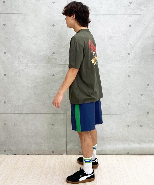 SANTA CRUZ(サンタクルーズ)の「【ムラサキスポーツ限定】SANTACRUZ/サンタクルーズ 半袖Tシャツ バックプリント 502241410(Tシャツ/カットソー・メンズ・ホワイト/スミクロ/アーミー・M/XL/L)」の11枚目の写真