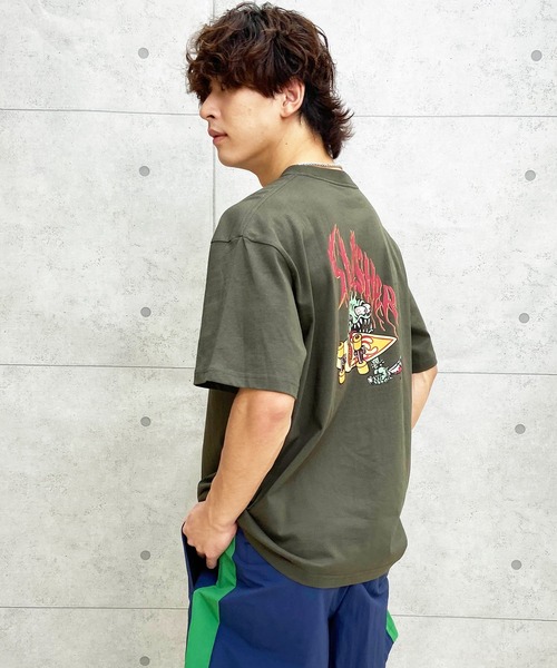 SANTA CRUZ(サンタクルーズ)の「【ムラサキスポーツ限定】SANTACRUZ/サンタクルーズ 半袖Tシャツ バックプリント 502241410(Tシャツ/カットソー・メンズ・ホワイト/スミクロ/アーミー・M/XL/L)」の7枚目の写真