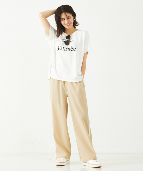 abahouse mavie（アバハウスマヴィ）の「ワイドロゴT/半袖/夏服/Tシャツ（Tシャツ/カットソー・レディース・ホワイト/ホワイト系その他/サックスブルー/グレー系その他/チャコールグレー/ホワイト系その他2/グレー系その他2・フリー）」の8枚目の写真