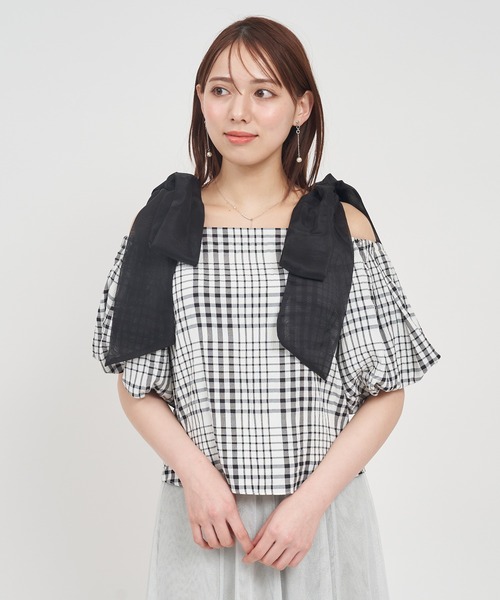 ROYAL PARTY(ロイヤルパーティー)の「ショルダーリボンオフショルブラウス(シャツ/ブラウス・レディース・チェック/ブラック/オフホワイト・FREE)」の16枚目の写真