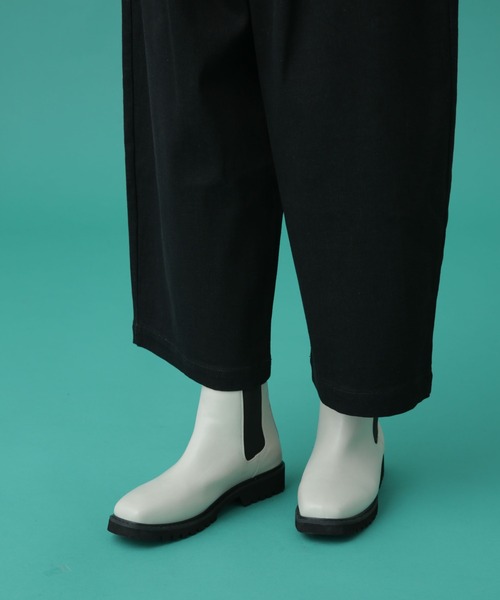 Apo(s)ture(アポスチャー)の「DUA-001/デニムワンタックサルエルパンツ(デニムパンツ・レディース・ネイビー/ブラック・XS/S/M/L/XL)」の8枚目の写真