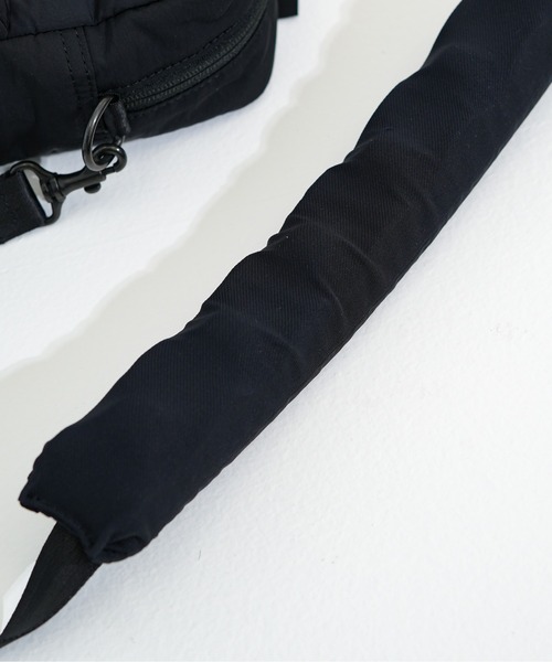PORTER CLASSIC（ポータークラシック）の「【Porter Classic / ポータークラシック】 SHEEN NYLON NEWTON MINI SHOULDER BAG（ショルダーバッグ・メンズ・ブラック・FREE）」の13枚目の写真