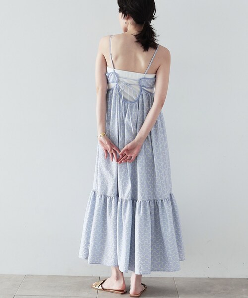 GALLEST（ギャレスト）の「◆ヴィンテージ柄キャミワンピース（ワンピース・レディース・ブラック系4/パープル系1・38/34）」の3枚目の写真