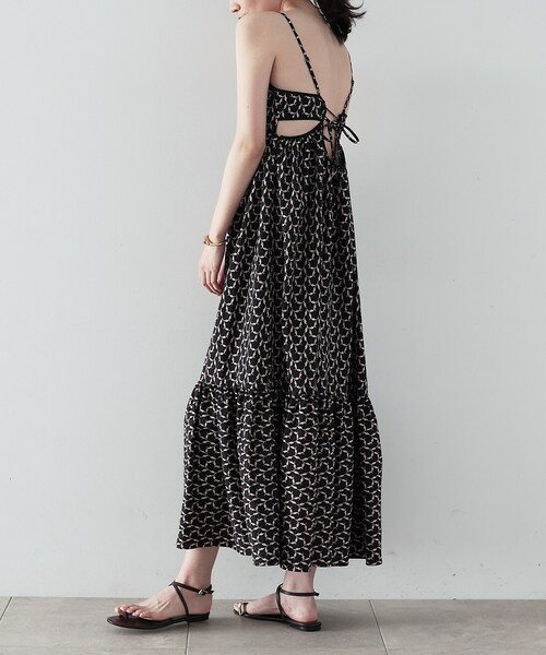 GALLEST（ギャレスト）の「◆ヴィンテージ柄キャミワンピース（ワンピース・レディース・ブラック系4/パープル系1・38/34）」の6枚目の写真