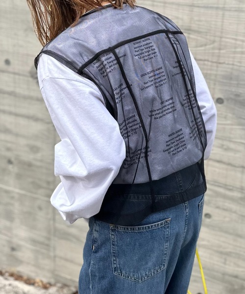 mi via loca（ミヴィアロカ）の「シアーチュール フリルベスト（ベスト・レディース・ブラック/オフホワイト/グレー/スモーキーグリーン系・FREE）」の8枚目の写真