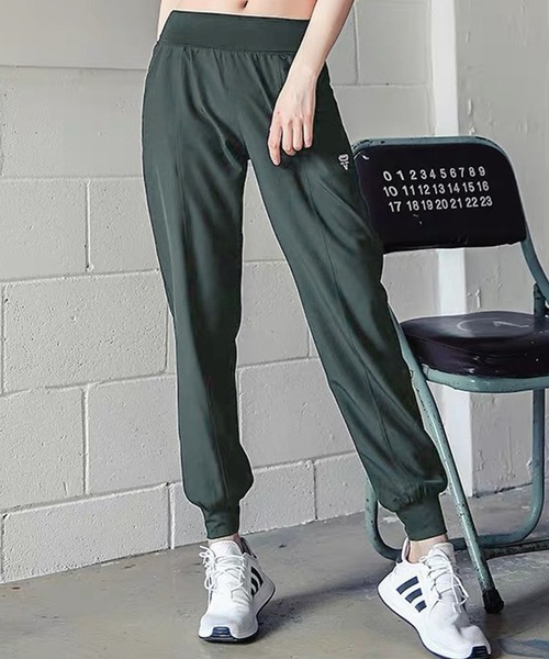 HYSSHOP（エイチワイエスショップ）の「【大きいサイズ有/吸汗速乾/ストレッチ】反射デザインハイウエストフィットネスヨガスウェットパンツ ピラティスウェア レディース[トレーニングウェア/ジムウェア/ピラティスウェア]（スウェットパンツ・レディース・ブルー/ダークグリーン/ブラック/パープル・S/L/M/XL）」の9枚目の写真
