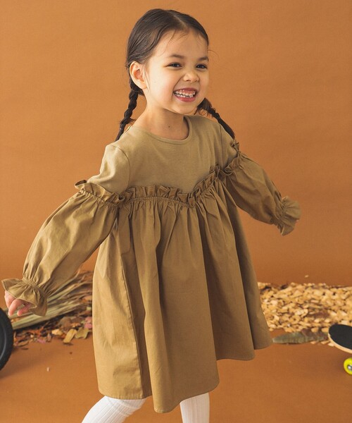 B:MING by BEAMS（ビーミングバイビームス）の「切替 フリルワンピース（90～140cm）（ワンピース・キッズ・ベージュ/ブラック/ブルー系その他2・90/100/110/120/130/140）」の2枚目の写真