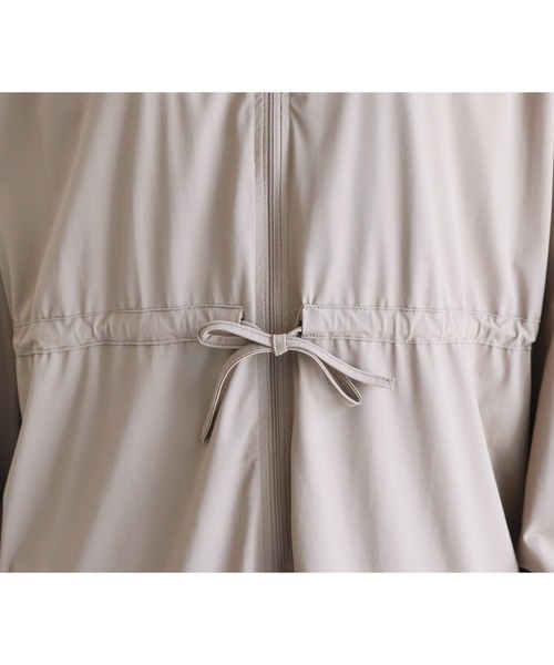 reca(レカ)の「UVカット ラッシュガード パーカー(ラッシュガード・レディース・ブラック/モカ・L/M)」の9枚目の写真