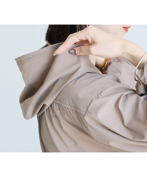 reca(レカ)の「UVカット ラッシュガード パーカー(ラッシュガード・レディース・ブラック/モカ・L/M)」の11枚目の写真