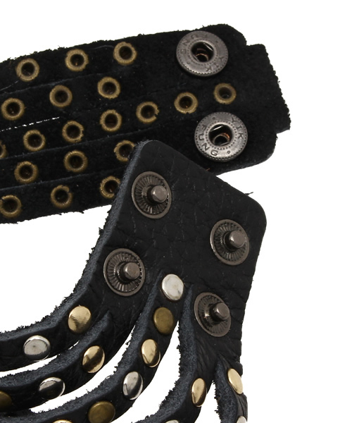 WEGO（ウィゴー）の「WEGO/ラウンドスタッズ5連ブレスレット（ブレスレット・メンズ・ブラウン/ブラック・FREE）」の4枚目の写真