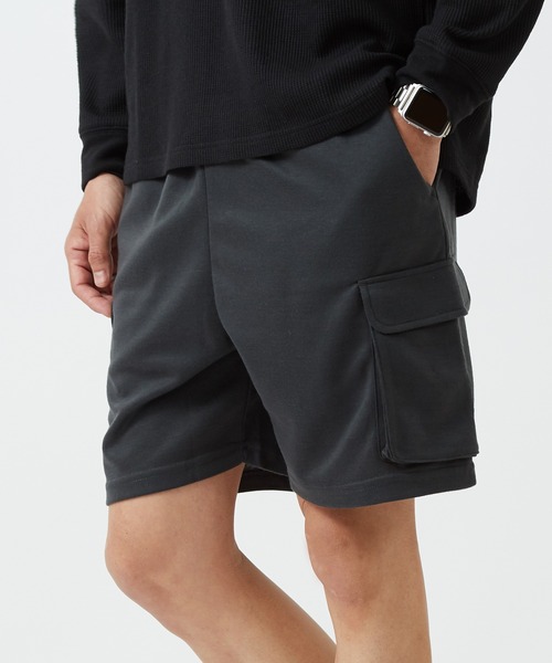 improves（インプローブス）の「ダンボール素材 ショート カーゴパンツ（カーゴパンツ・メンズ・ブラック系/チャコール/ベージュ/グレイッシュベージュ/杢グレー/ブラック/イエロー/オレンジ/エメラルド/ブルー・X-LARGE/LARGE/MEDIUM）」の4枚目の写真