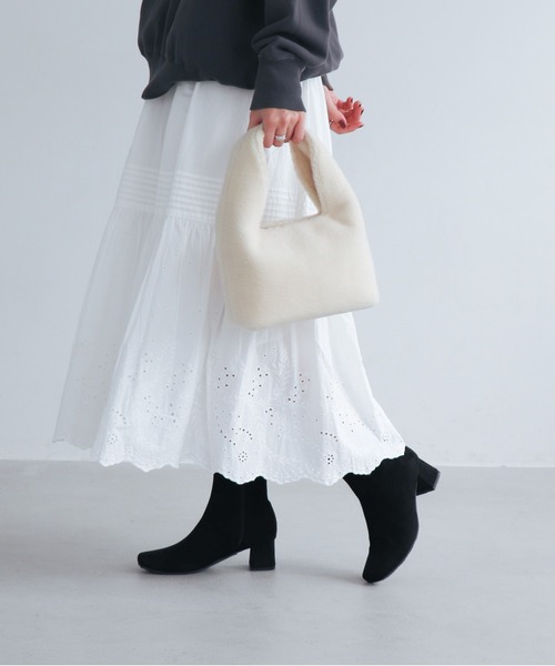 EVOL（イーボル）の「【EVOL】ソフトスクエアショートブーツ IX5473（ブーツ・レディース・ブラック/アイボリー/ブラック系その他/シルバー/モカ・LL/S/L/M）」の3枚目の写真