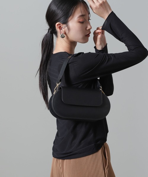 NANO universe(ナノユニバース)の「メローシアーカットトップス(Tシャツ/カットソー・レディース・ブルー/ブラック/ホワイト・FREE)」の2枚目の写真