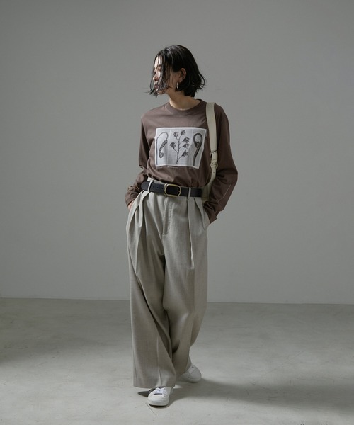 SALON adam et rope'(サロン アダム エ ロペ)の「【WEB限定】【KARL BLOSSFELDT(カールブロスフェルト)】ロングスリーブTシャツ(Tシャツ/カットソー・レディース・ブラウン/ブラウン系その他2/ホワイト系その他/ホワイト・FREE)」の20枚目の写真