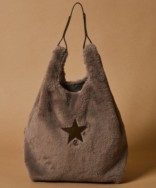 CONVERSE TOKYO(コンバーストウキョウ)の「2WAY ECO-FUR SHOPPING TOTEBAG(トートバッグ・レディース・サックスブルー/チャコールグレー/ベージュ/ブラウン/ピンク・FREE)」の4枚目の写真