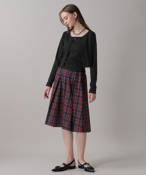 FOREVER 21（フォーエバー トゥエンティーワン）の「【2024FW】ローズキャミセットコンパクトカーディガン（カーディガン/ボレロ・レディース・レッド/ブラック/ブルー・SMALL/MEDIUM）」の16枚目の写真