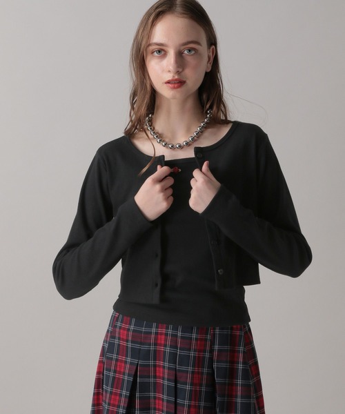 FOREVER 21（フォーエバー トゥエンティーワン）の「【2024FW】ローズキャミセットコンパクトカーディガン（カーディガン/ボレロ・レディース・レッド/ブラック/ブルー・SMALL/MEDIUM）」の20枚目の写真