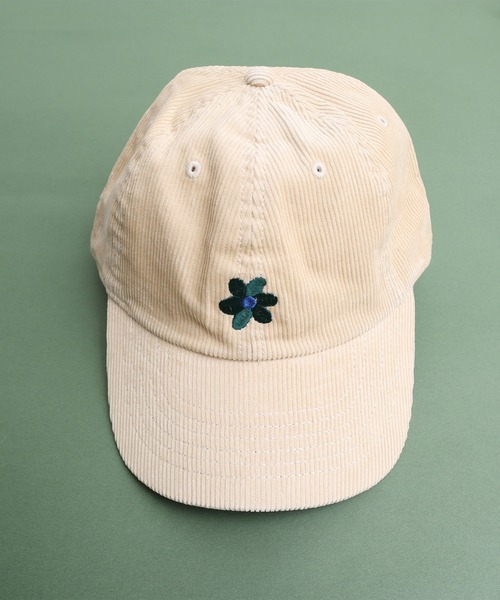 didizizi(ディディジジ)の「お花刺繍キャップ(キャップ・レディース・ダークブラウン/グリーン/ベージュ・FREE)」の2枚目の写真