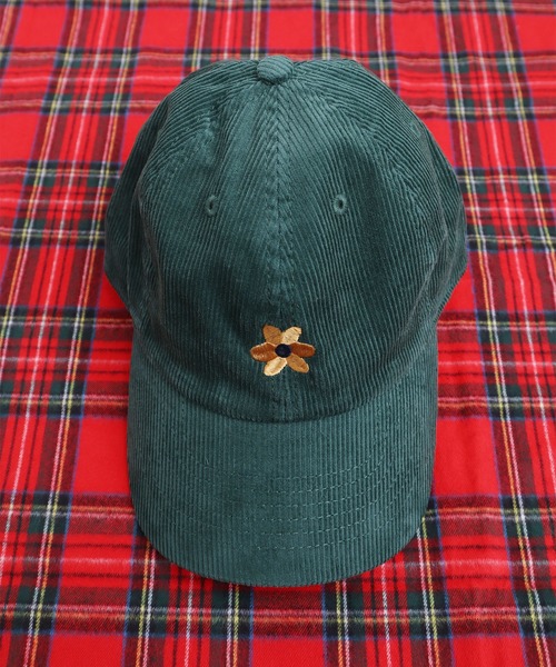 didizizi(ディディジジ)の「お花刺繍キャップ(キャップ・レディース・ダークブラウン/グリーン/ベージュ・FREE)」の3枚目の写真