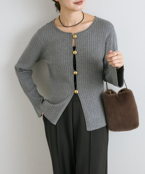 RIVE DROITE（リヴドロワ）の「【カラーでポイントを】STONEショートネックレス（リング・レディース・レッド/ブラック・FREE）」の11枚目の写真