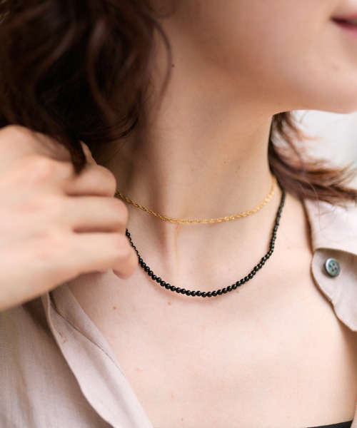 RIVE DROITE（リヴドロワ）の「【カラーでポイントを】STONEショートネックレス（リング・レディース・レッド/ブラック・FREE）」の2枚目の写真